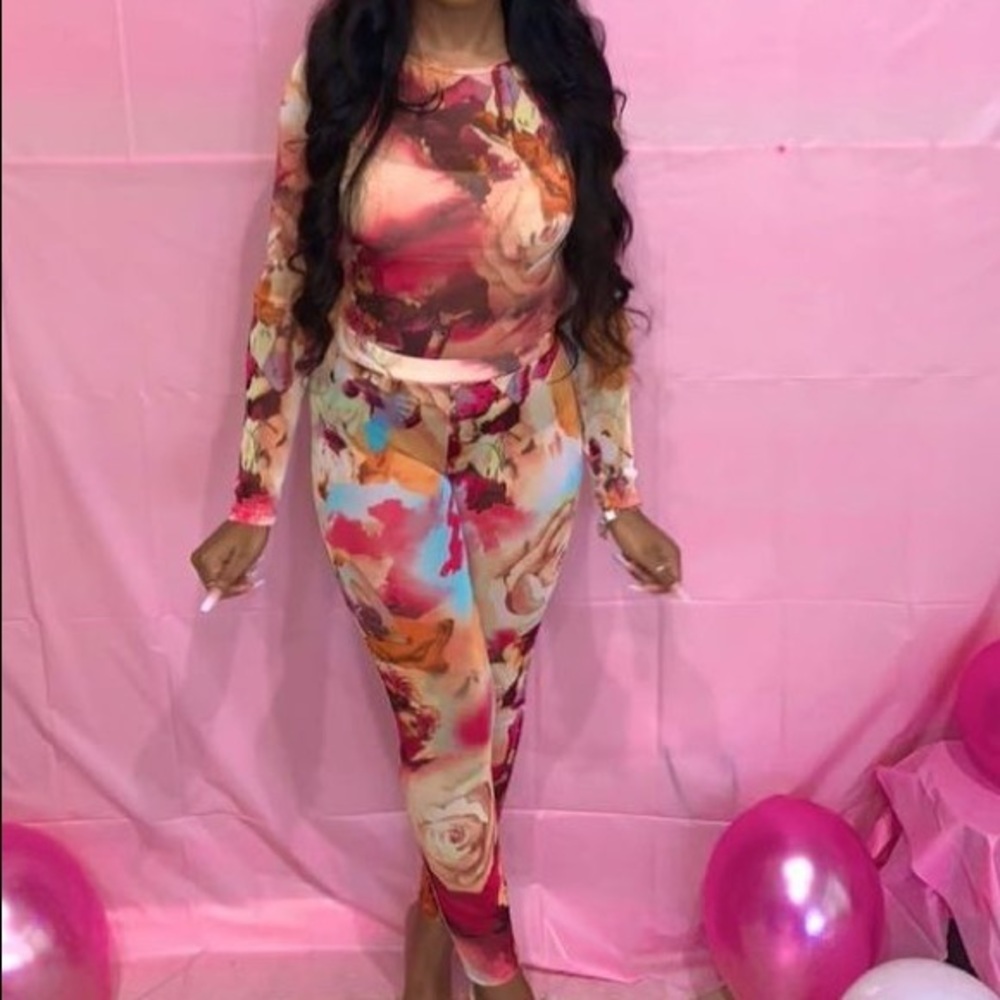 Two piece set